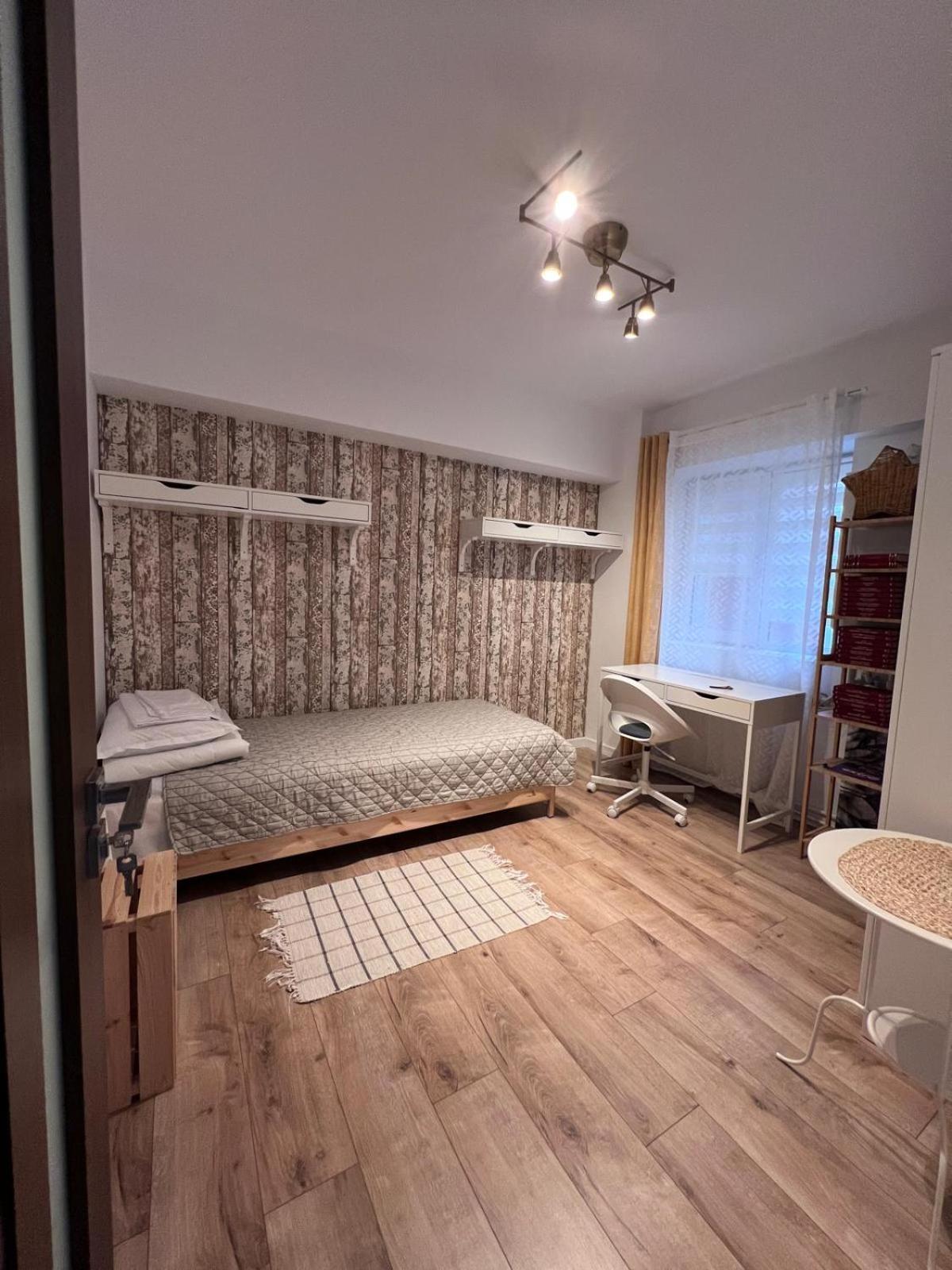 Central-Home Târgu Jiu Zewnętrze zdjęcie