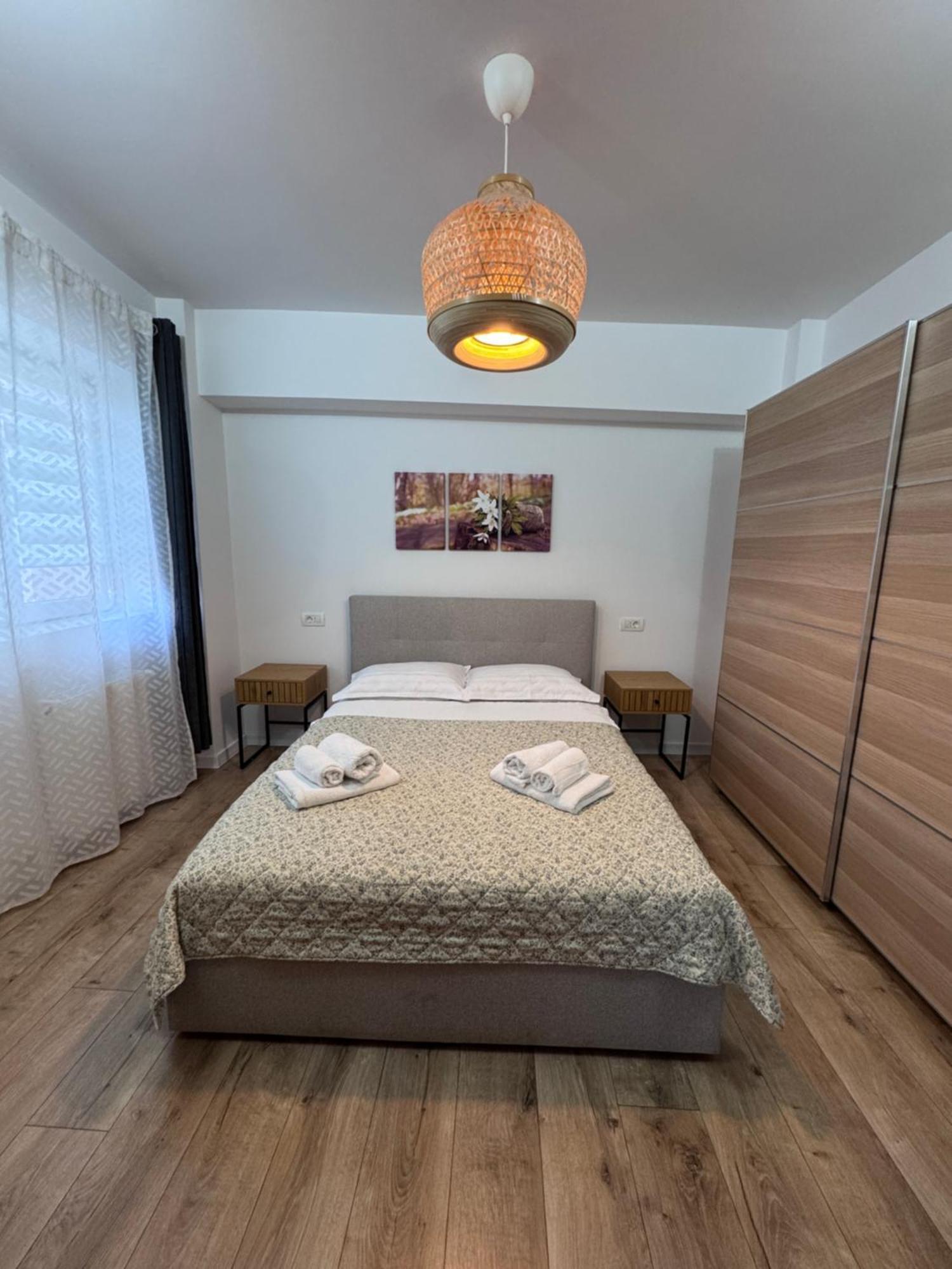 Central-Home Târgu Jiu Zewnętrze zdjęcie